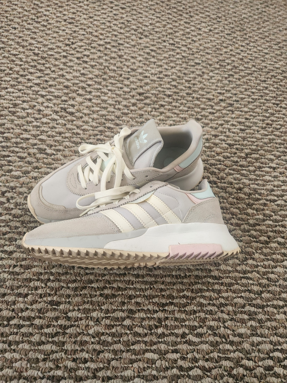 Adidas Retropy F2 Women's Sneakers Gray, Pink, Blue Pastel Casual Dad Shoe 9